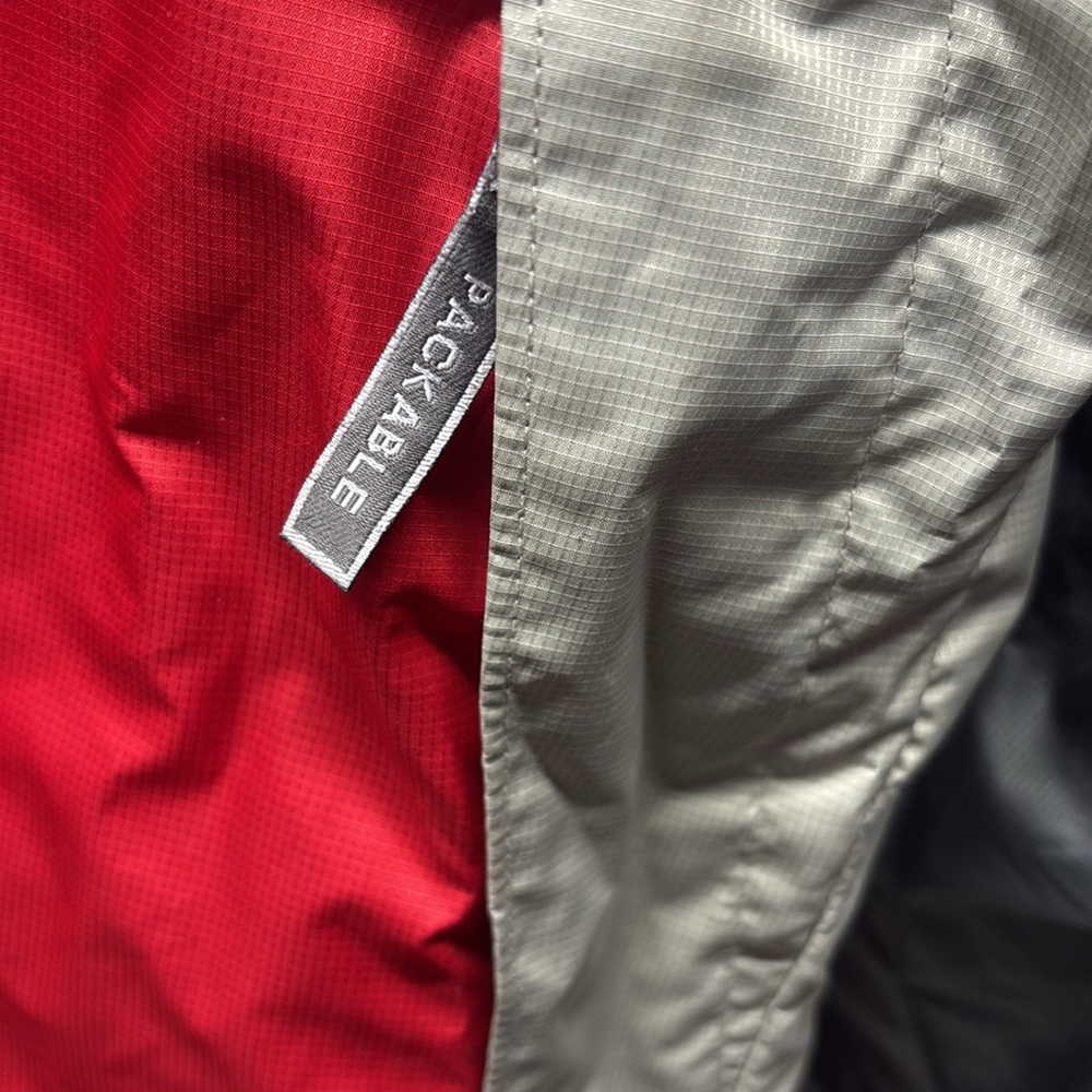 Colmbia Packable Jacket Medium - Picture 3 of 5